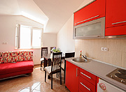 Lovrić apartmani - apartman 6
